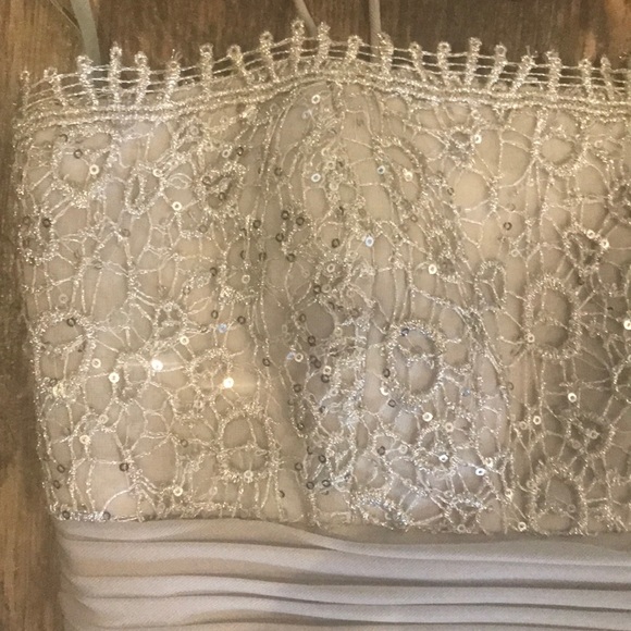 Formal Dress - Picture 3 of 6